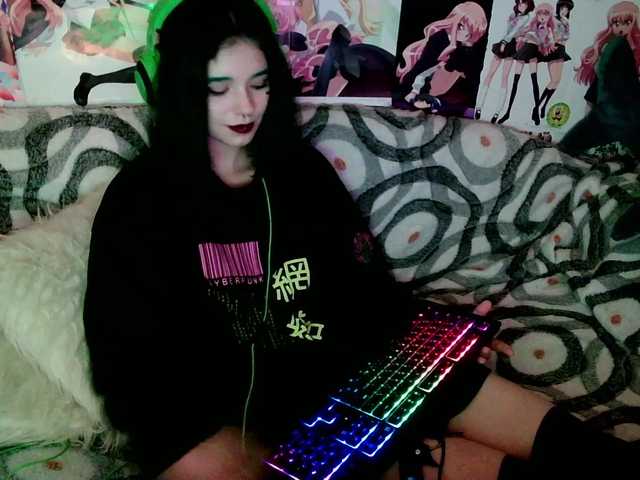 Capturi de ecran de difuzare Saymeowplz1