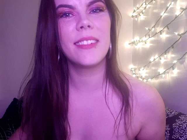 Capturi de ecran de difuzare ScarlettNoir
