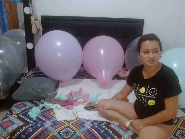 Capturi de ecran de difuzare ScarlettRouse