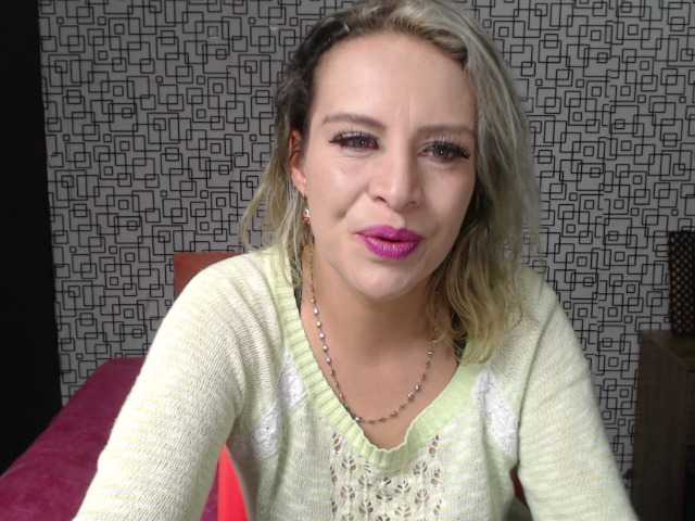 Capturi de ecran de difuzare Scarlettsex69