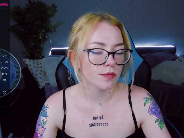 Fotografii Sedwunder @remain before stripshow lovense from 2 tk | tits 48 | blowjob 142 | striptease 148 | dildo in pussy 389