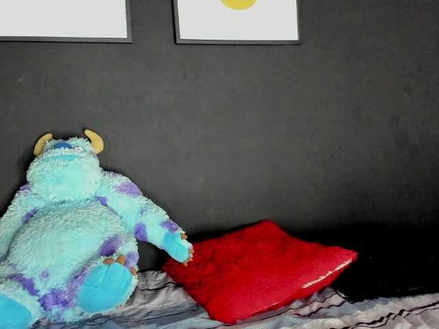 Capturi de ecran de difuzare Selenamuss