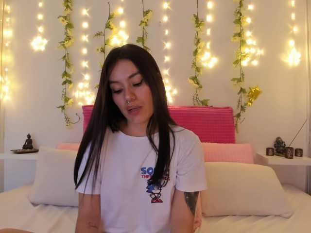 Capturi de ecran de difuzare TiffannyKutle