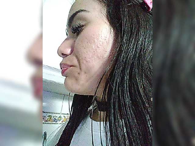 Capturi de ecran de difuzare TiffannyKutle