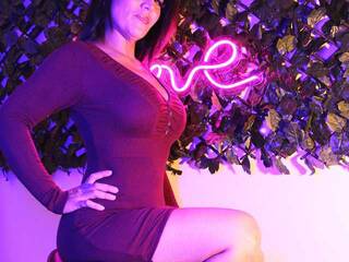 Chat video erotic SeleneGreen