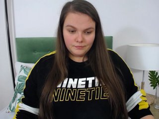 Capturi de ecran de difuzare SelinaBB