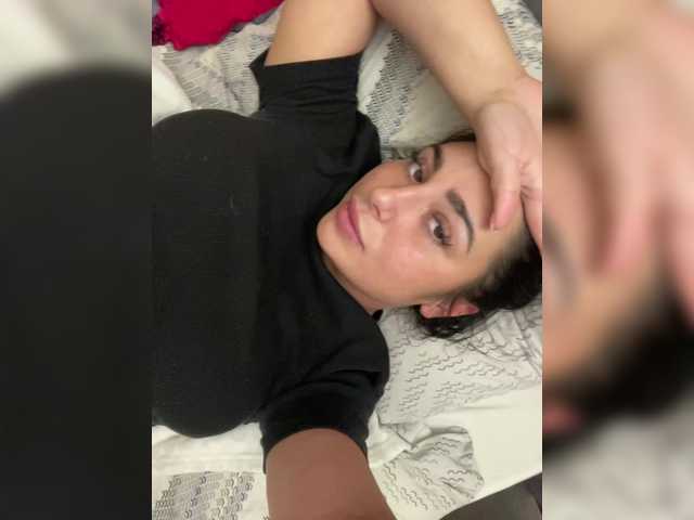 Capturi de ecran de difuzare Sexbrunetka