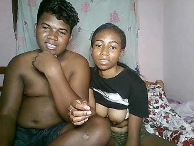 Capturi de ecran de difuzare sexycouple32