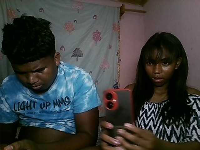 Capturi de ecran de difuzare sexycouple32