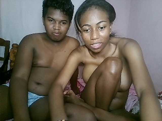 Capturi de ecran de difuzare sexycouple32