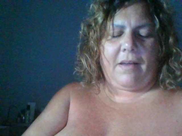 Capturi de ecran de difuzare sexydeby
