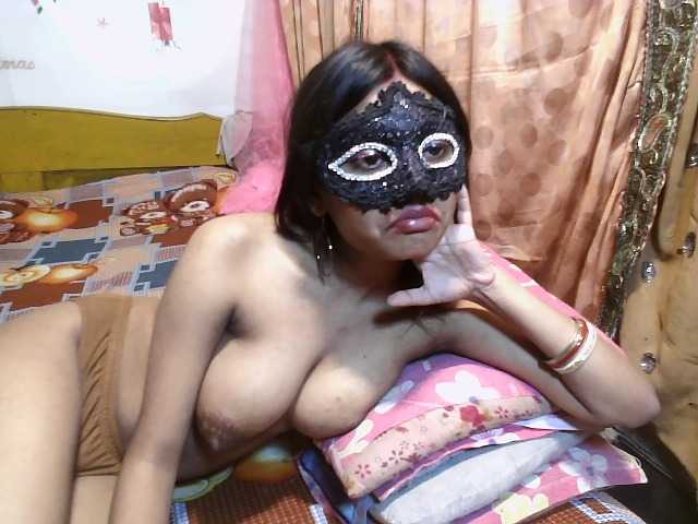 Capturi de ecran de difuzare Sexyindianqueen