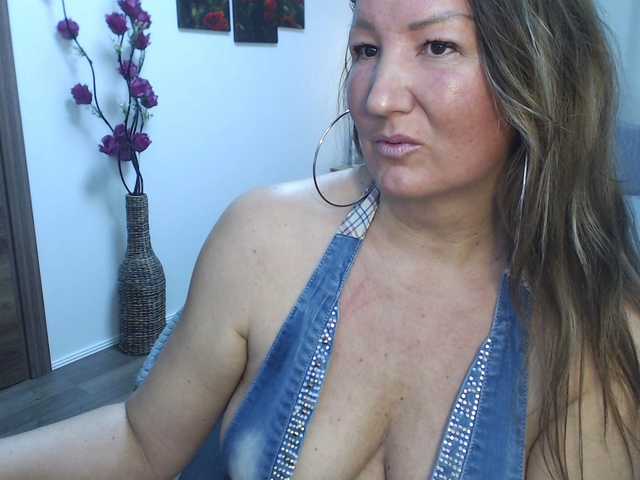 Fotografii SexyKelly78 FLASH..tits 30,pussy 40,ass 30 ,feet 20 ,get naked 70 :) if u like me : 20 :)))
