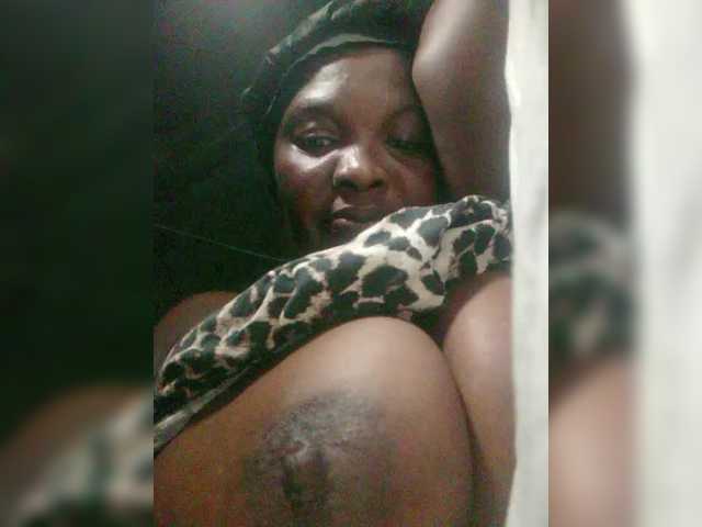 Capturi de ecran de difuzare Sexymilly1