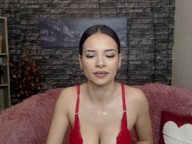 Fotografii SexyModel_kis i love welcome to me! flash boobs 60/ ass 50/ pussy 80/ doggy end twerk 90/ naked 150