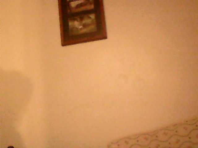 Fotografii shannabbw shanas room enjoy my room surpsie at @it be worth your while if help out