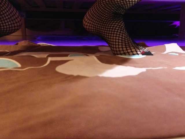 Capturi de ecran de difuzare SharonRed