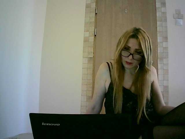 Capturi de ecran de difuzare ShayaWinx