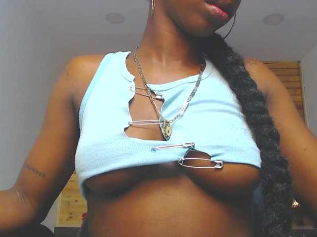 Capturi de ecran de difuzare ShaylaSexx