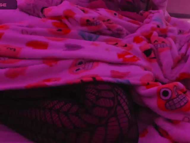 Capturi de ecran de difuzare ShaynaSweet