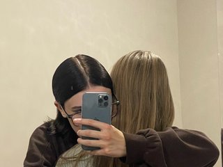 Chat video erotic shyyyygirls