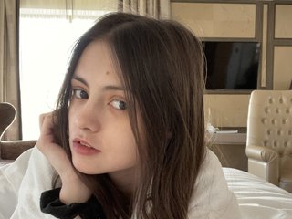 Chat video erotic SilverSaya
