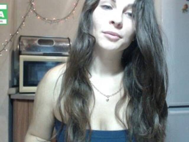 Capturi de ecran de difuzare SindyBabyDoll