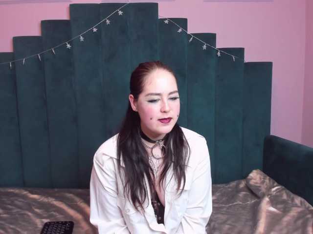 Capturi de ecran de difuzare SindySmitt