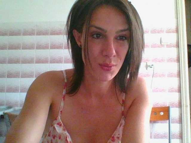 Capturi de ecran de difuzare Ginela
