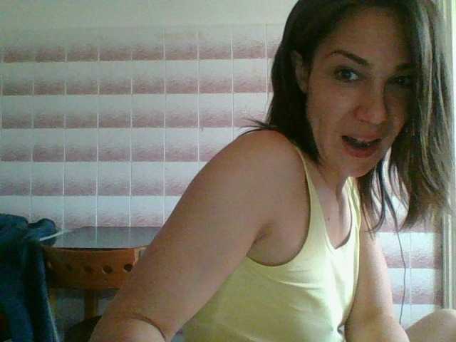 Capturi de ecran de difuzare Ginela