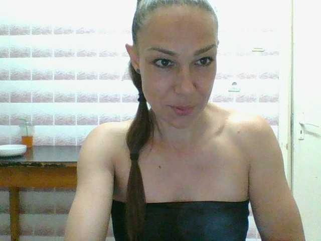Capturi de ecran de difuzare Ginela