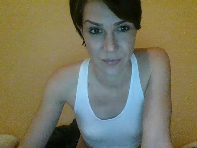 Capturi de ecran de difuzare Ginela