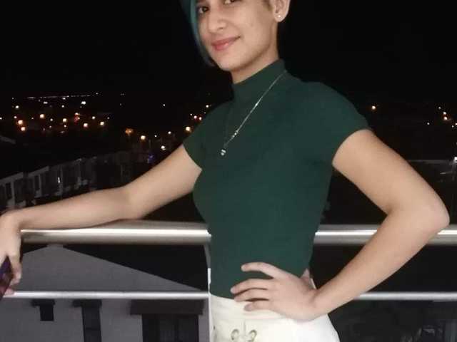 Fotografie a profilului small-trinity