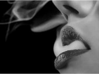 Fotografie a profilului smokylips