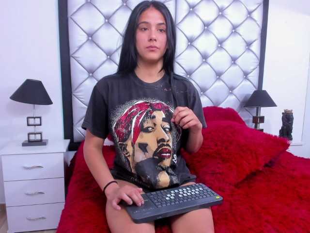 Capturi de ecran de difuzare Sofia-Tayler