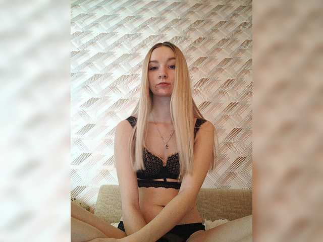 Fotografii sofia06030 My name is Sofia and i am new girl here , lets play with , dont forget to subscribe and put love)♥️ Saving up for Lovense)