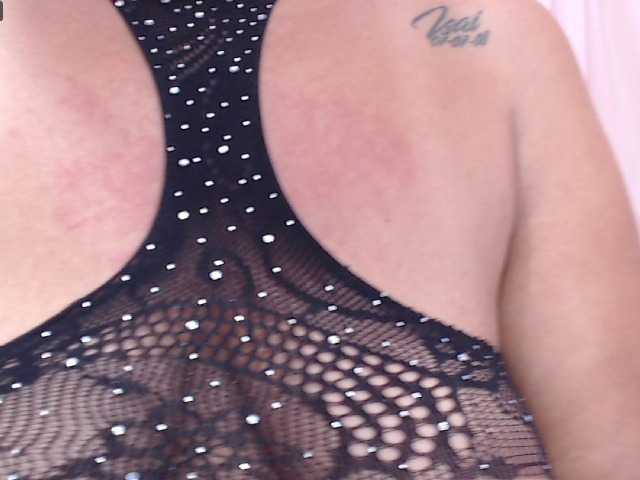 Capturi de ecran de difuzare SofiaSexy22