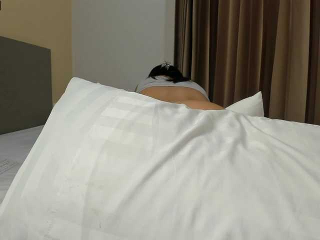 Capturi de ecran de difuzare SofiaSuay