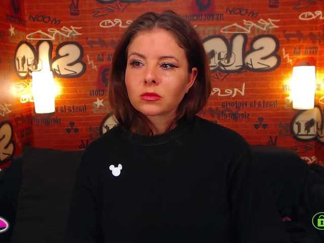 Capturi de ecran de difuzare SofiaSunny