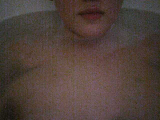 Capturi de ecran de difuzare SofiNikson