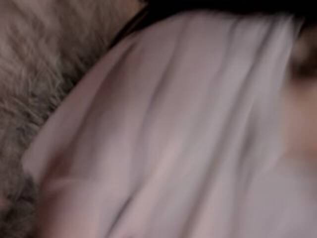 Capturi de ecran de difuzare Sonya-Mo