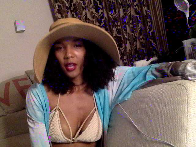 Capturi de ecran de difuzare SonyaPSP