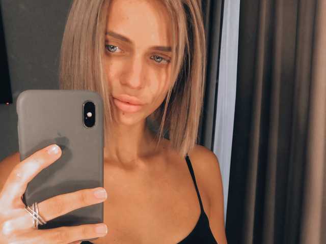 Fotografie a profilului Sophie-Xeon