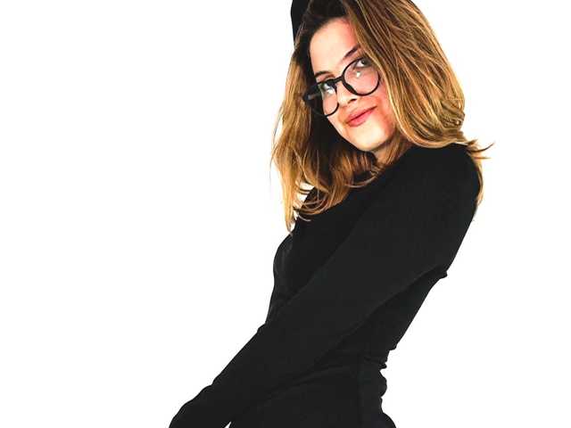 Fotografie a profilului SophieDesire