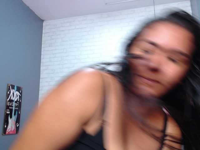 Capturi de ecran de difuzare SophieeParker