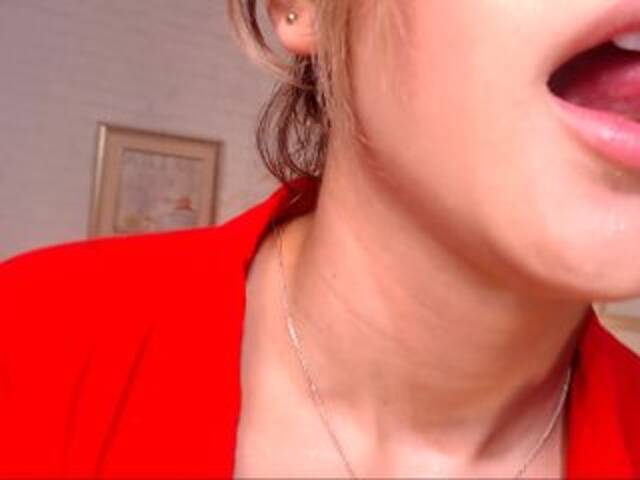 Capturi de ecran de difuzare SophieVera