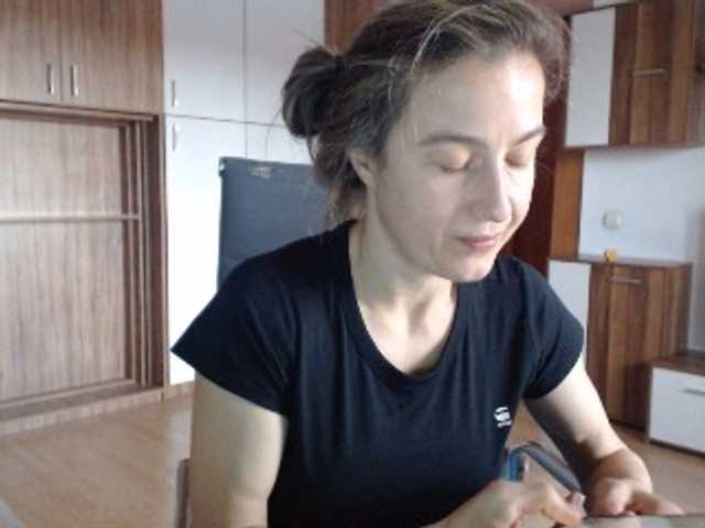 Capturi de ecran de difuzare Squir4U