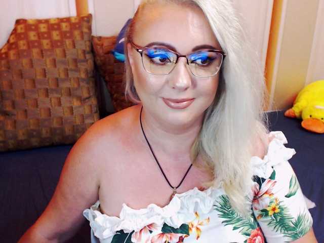 Capturi de ecran de difuzare SquirtinLeona