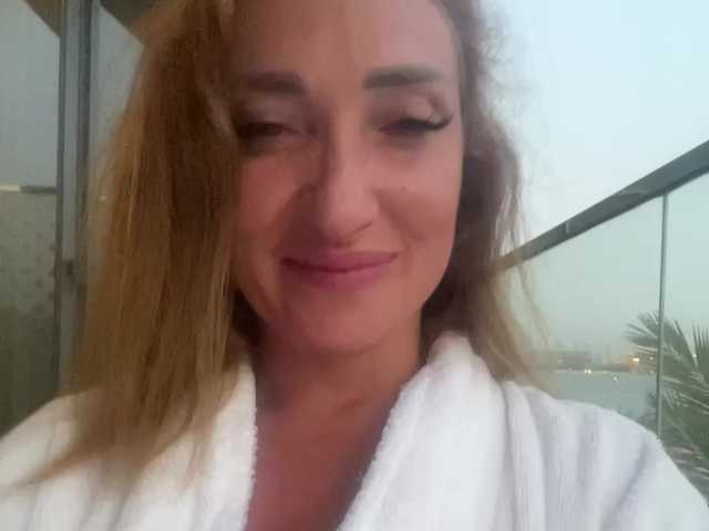 Capturi de ecran de difuzare Miss_Stella