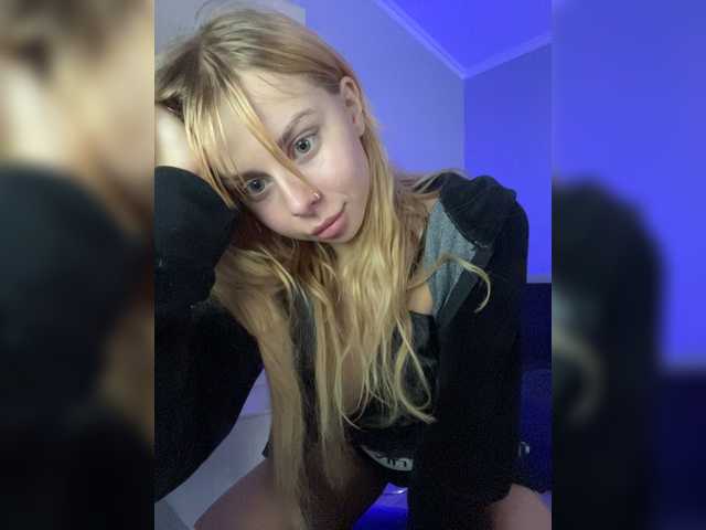 Capturi de ecran de difuzare YOUR-ALICE